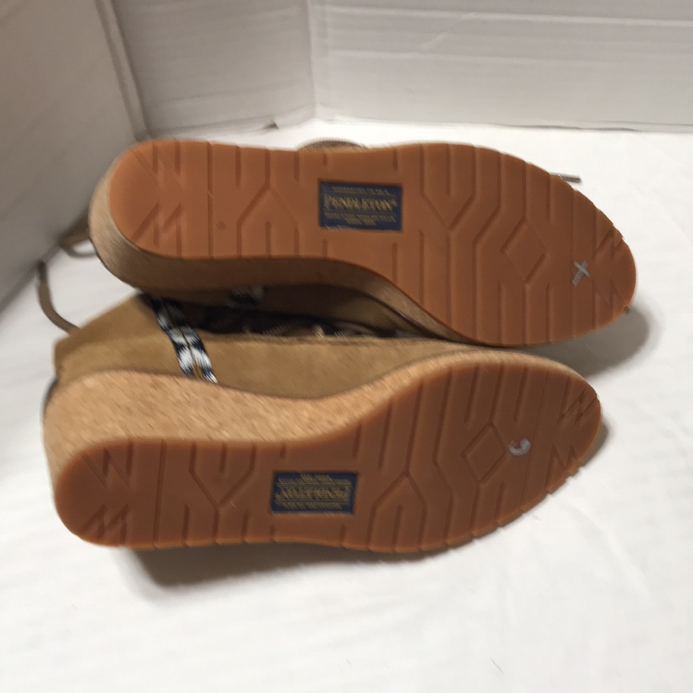Pendleton Suede Leather Wedge Boots. Euc - image 4